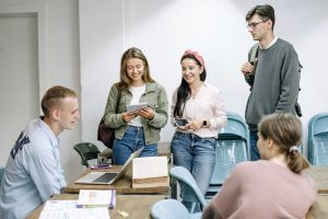 Ways To Connect with your Colleagues as a Fresher 2